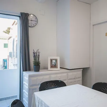 Lets Holidays Hostel Cadaqués